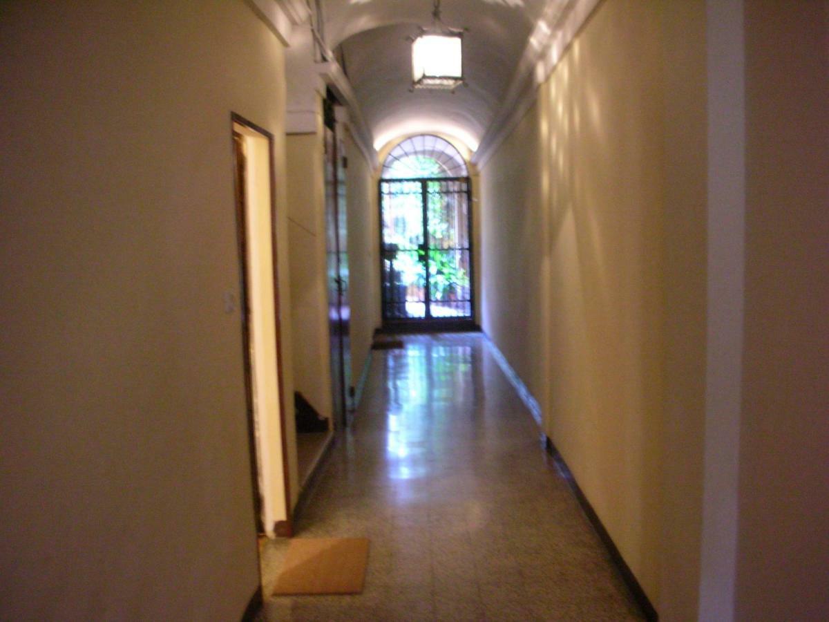 Nice Apartments In Downtown Bologna Eksteriør billede